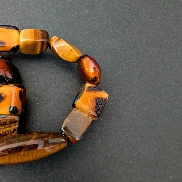 Pair of glass, bead and tiger's eye beaded stretch bracelets - Picture 7 of 12